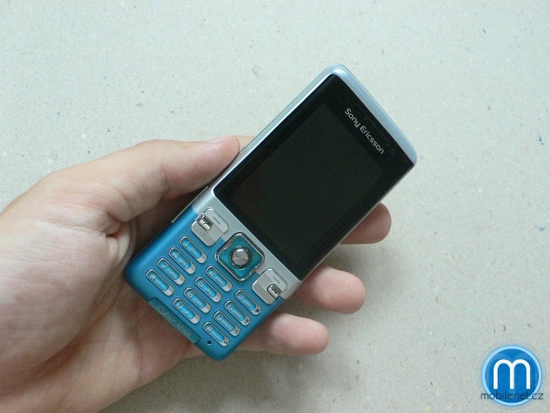 Sony Ericsson C702
