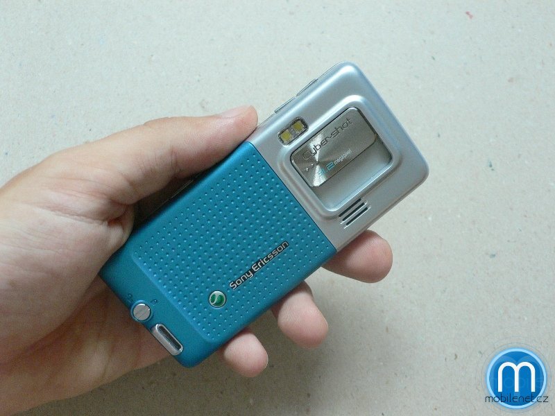 Sony Ericsson C702
