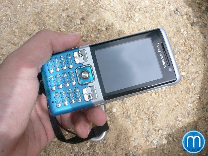 Sony Ericsson C702