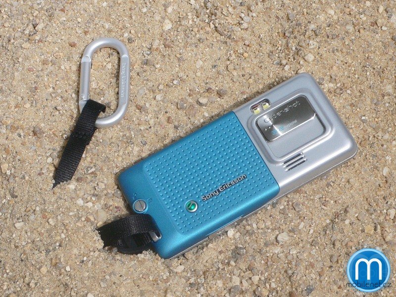 Sony Ericsson C702