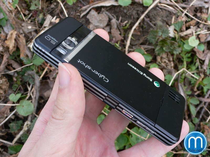 Sony Ericsson C902