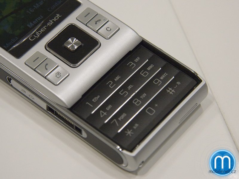 Sony Ericsson C905