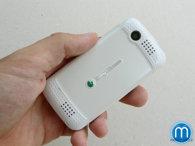 Sony Ericsson F305