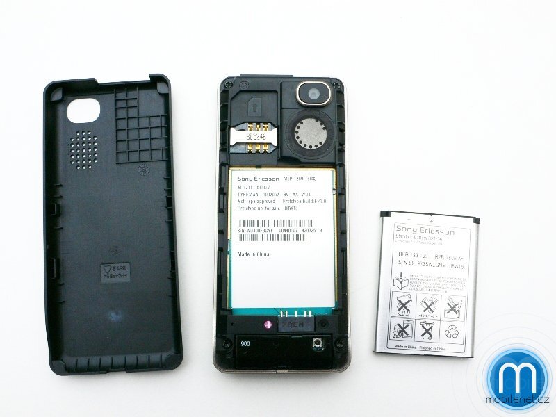 Sony Ericsson F305