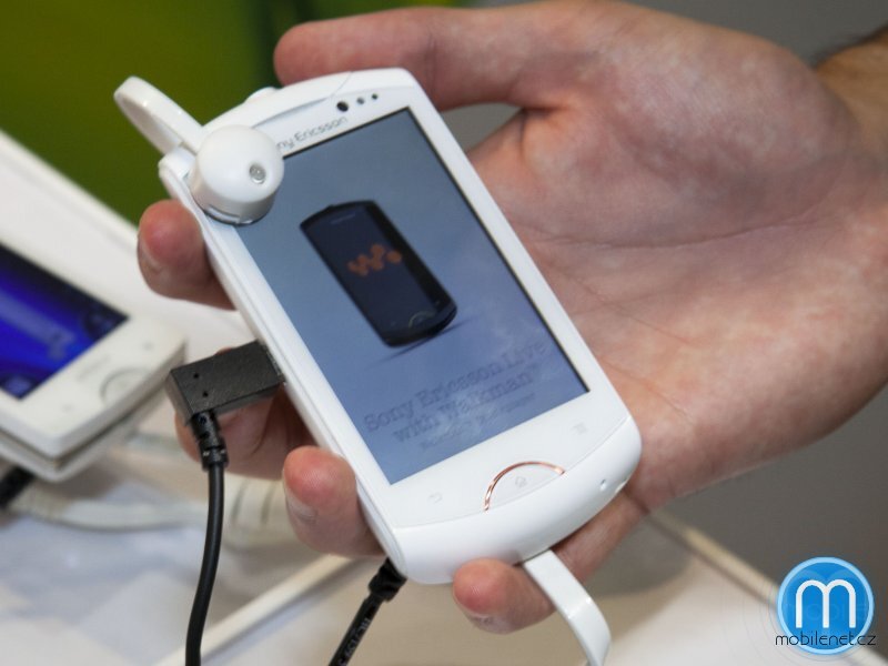 Sony Ericsson Live with Walkman