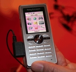 Sony Ericsson R300i a R306i