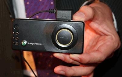 Sony Ericsson R300i a R306i