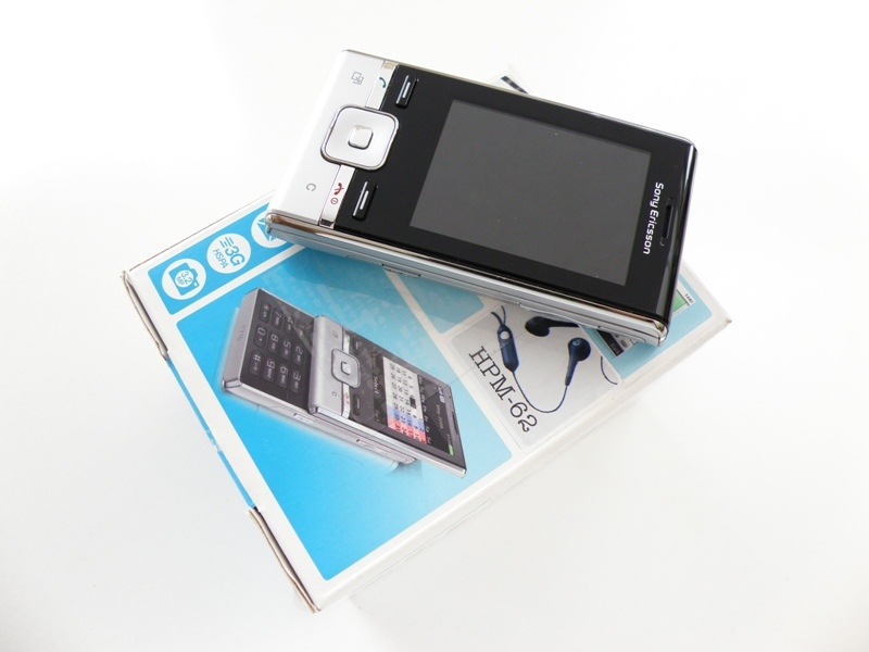 Sony Ericsson T715