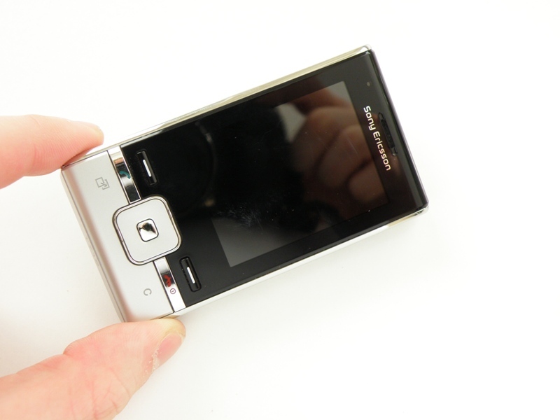 Sony Ericsson T715