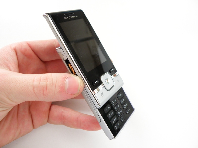 Sony Ericsson T715