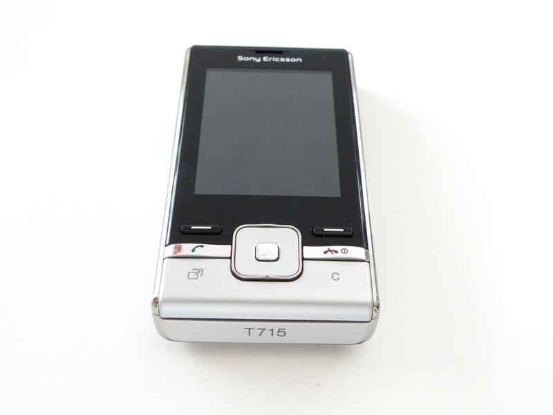 Sony Ericsson T715