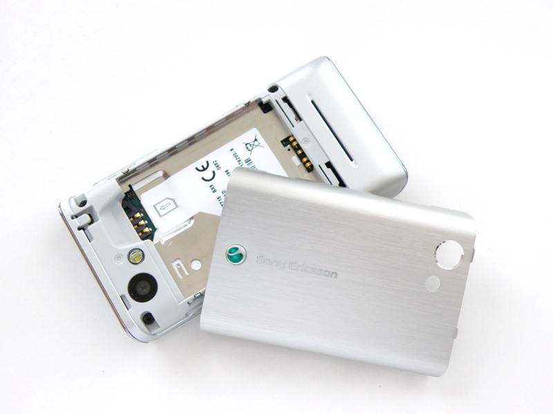 Sony Ericsson T715