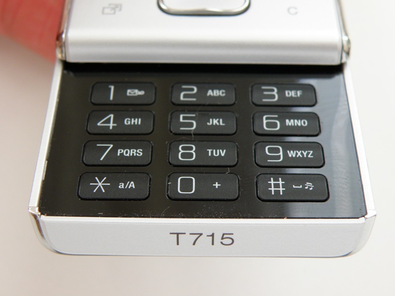 Sony Ericsson T715