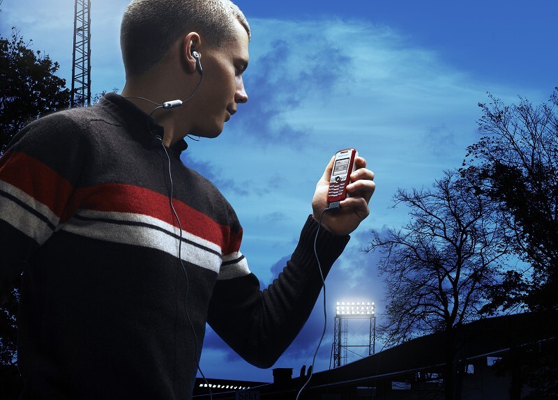 Sony Ericsson: tři nové low-endy (J220i, J230i, Z300i)