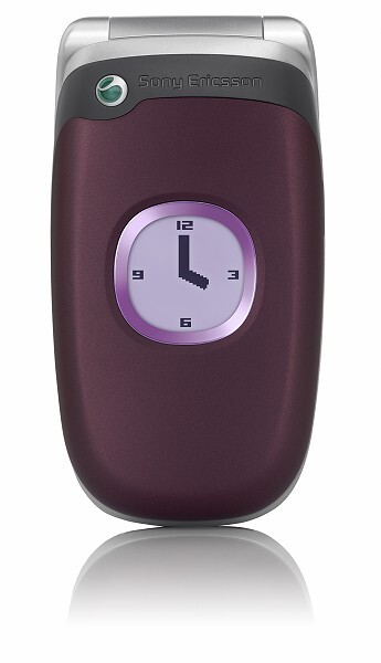 Sony Ericsson: tři nové low-endy (J220i, J230i, Z300i)