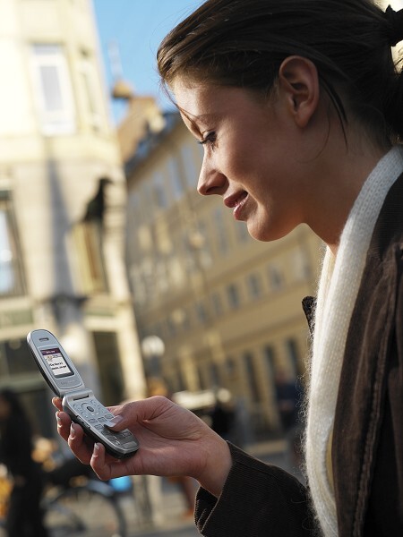 Sony Ericsson: tři nové low-endy (J220i, J230i, Z300i)