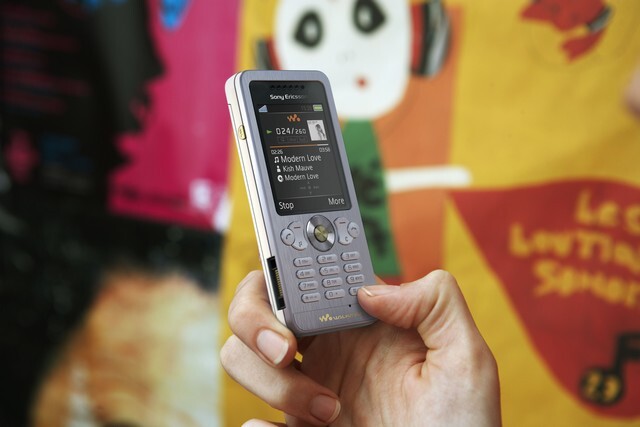 Sony Ericsson W302