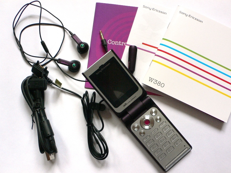 Sony Ericsson W380i