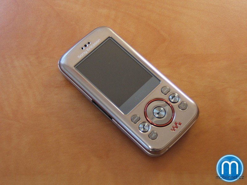 Sony Ericsson W395