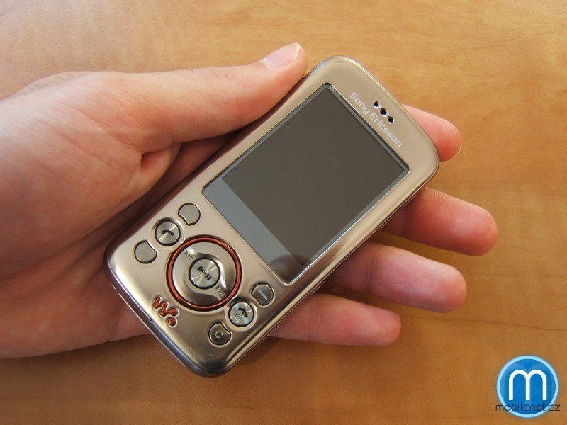 Sony Ericsson W395