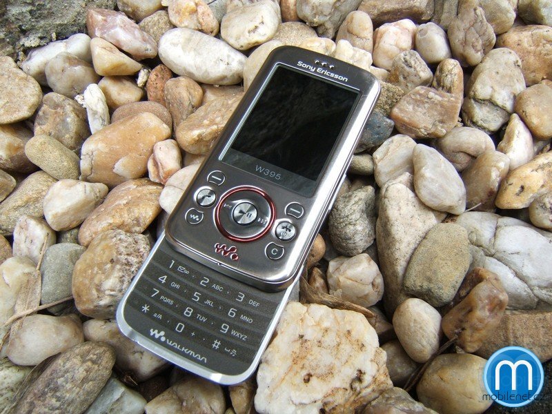 Sony Ericsson W395