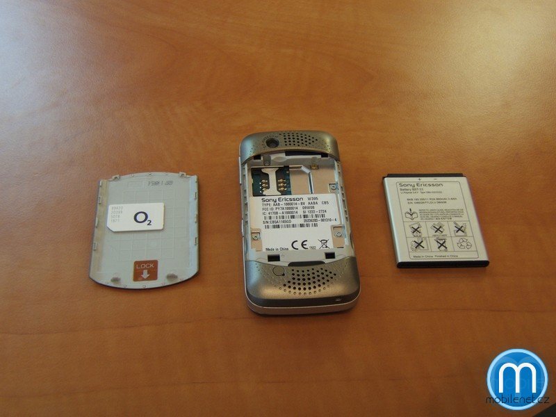 Sony Ericsson W395