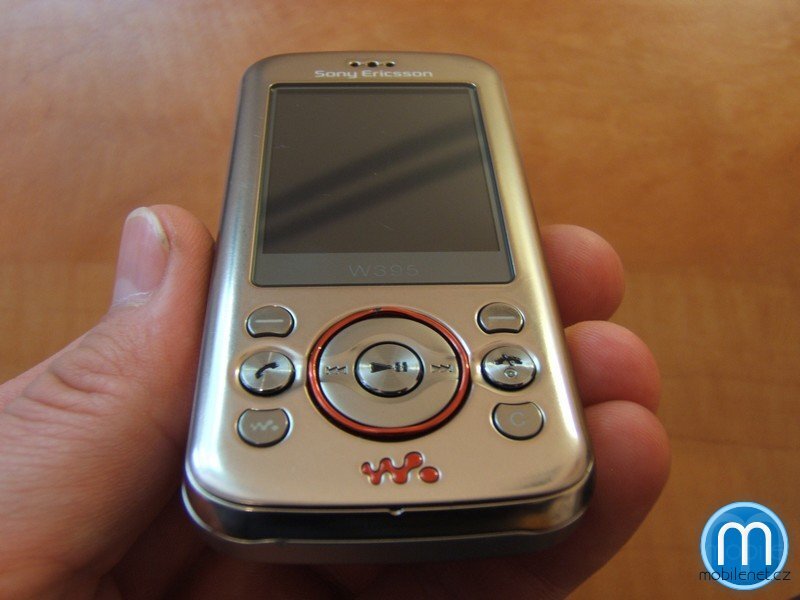 Sony Ericsson W395