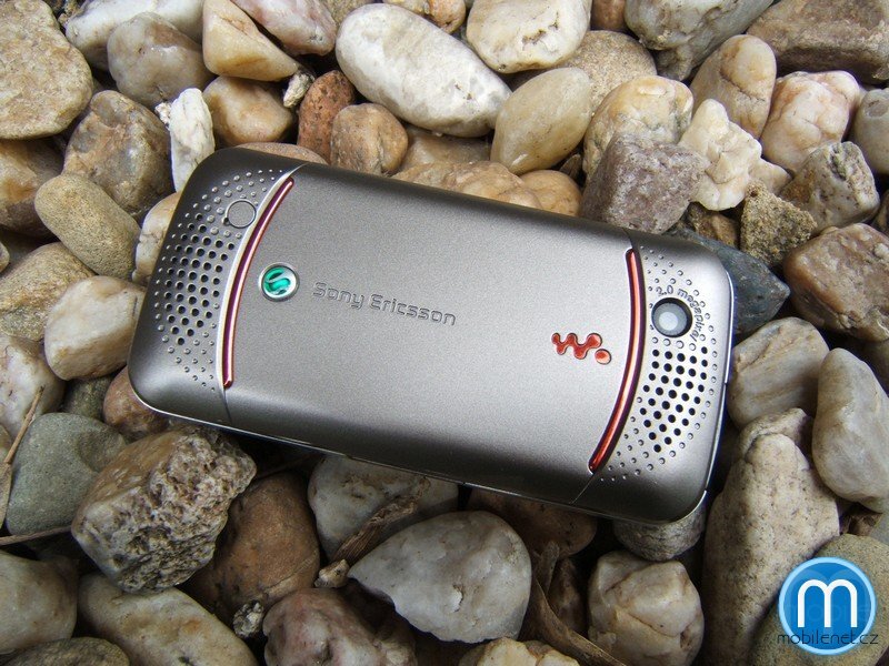 Sony Ericsson W395