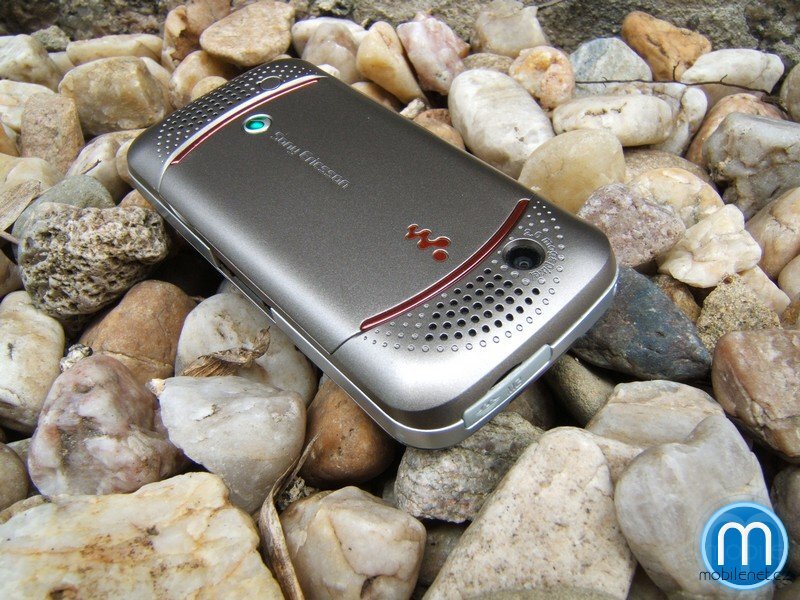 Sony Ericsson W395