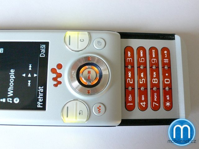 Sony Ericsson W580i