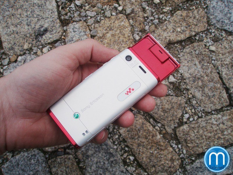 Sony Ericsson W595