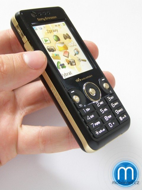 Sony Ericsson W660i