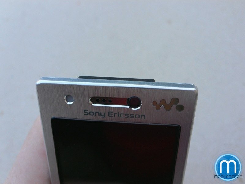 Sony Ericsson W705