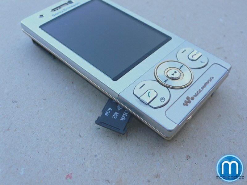 Sony Ericsson W705