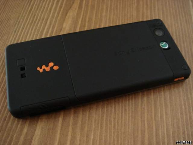 Sony Ericsson W880i