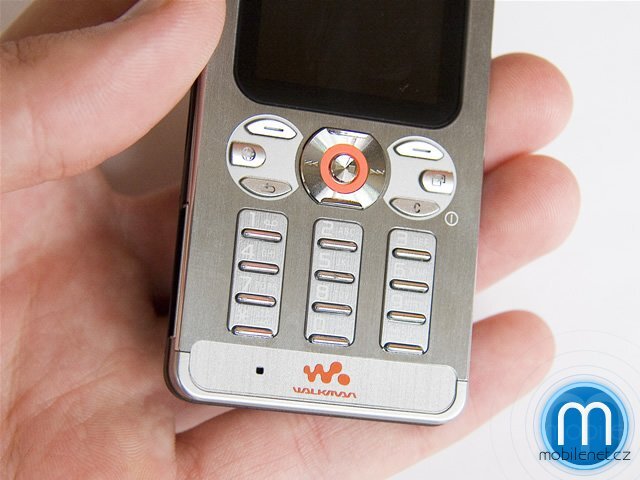 Sony Ericsson W880i