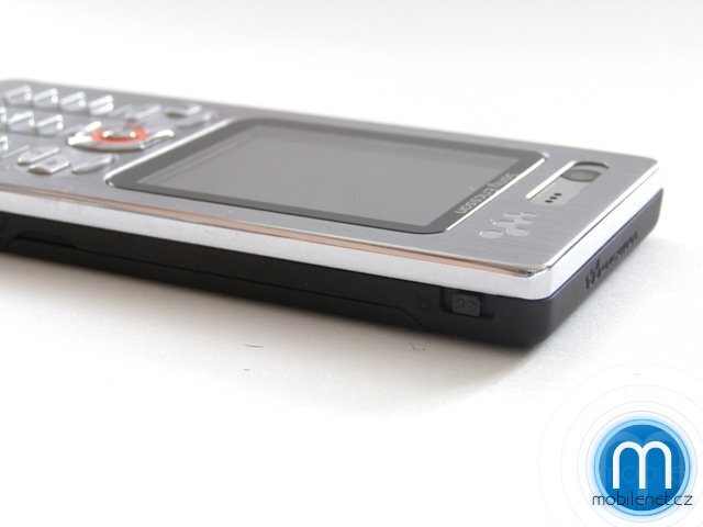 Sony Ericsson W880i