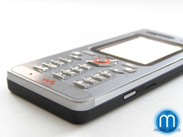 Sony Ericsson W880i
