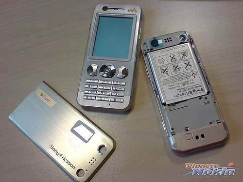 Sony Ericsson W890i