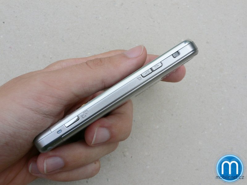 Sony Ericsson W890i