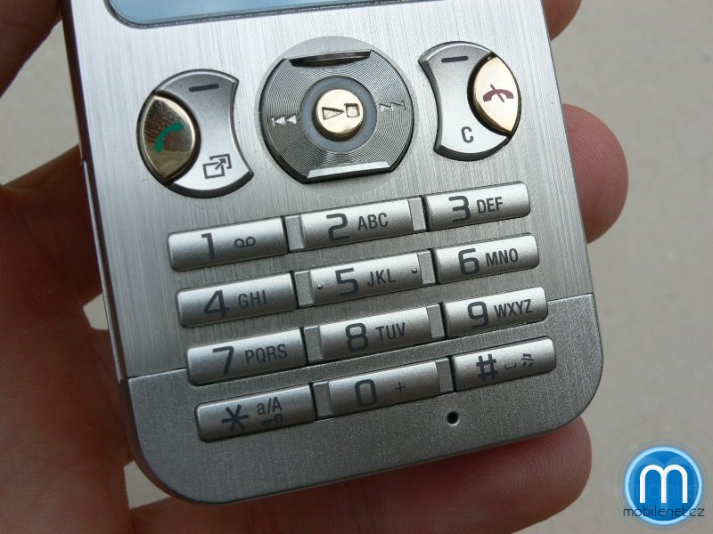 Sony Ericsson W890i