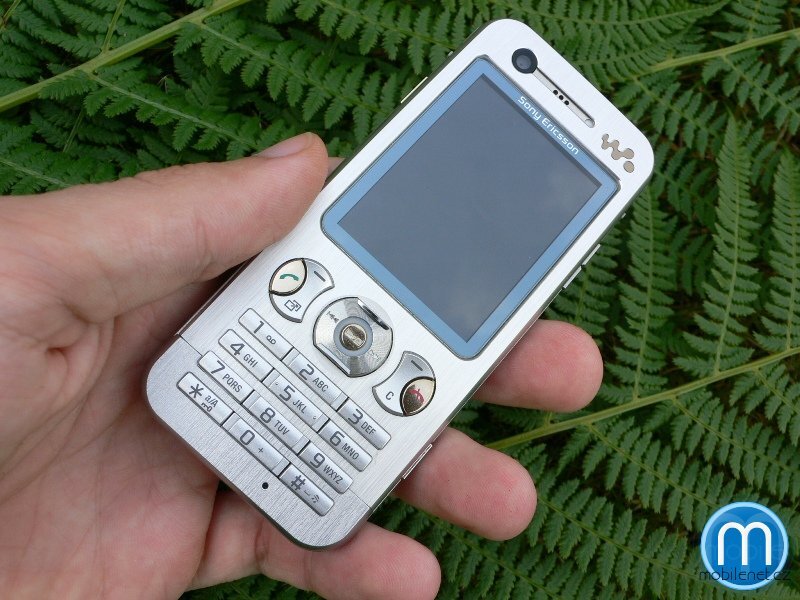 Sony Ericsson W890i