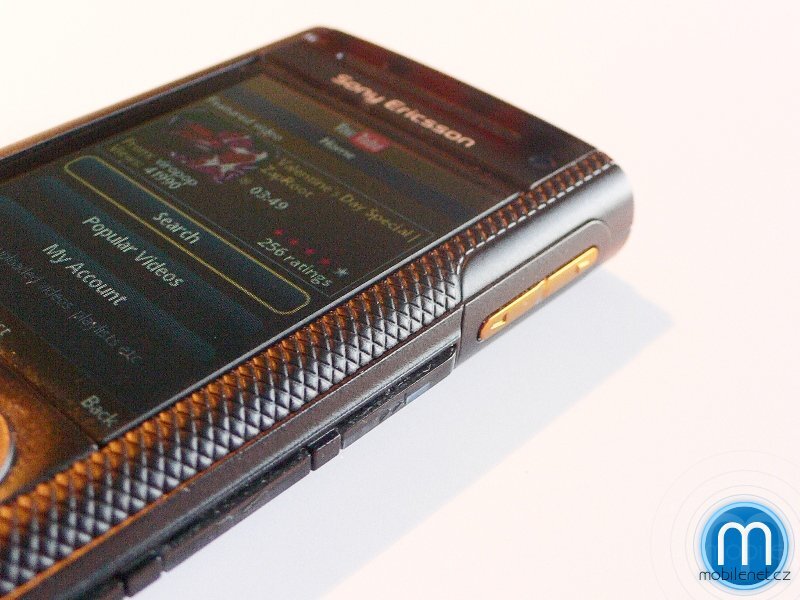 Sony Ericsson W902