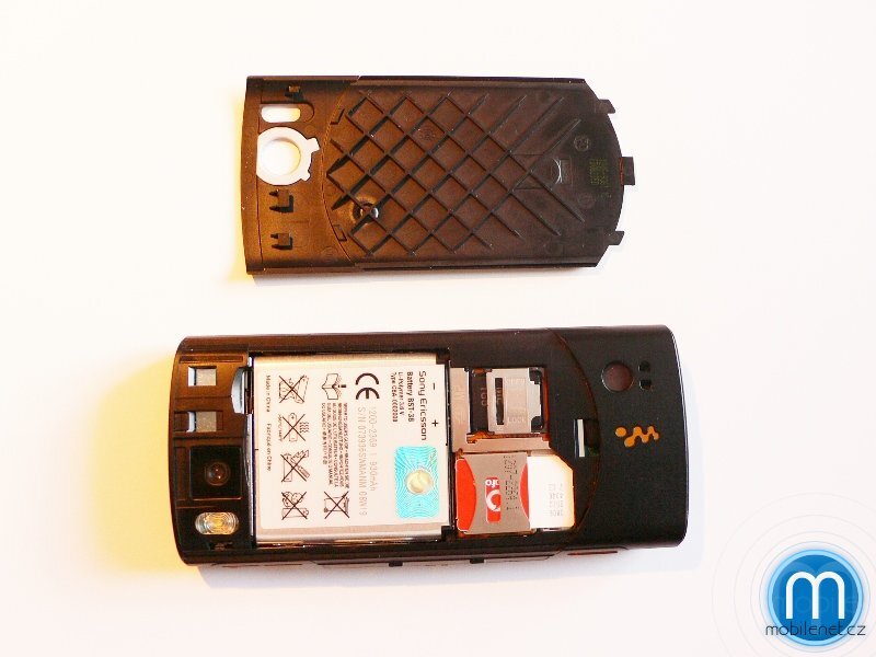 Sony Ericsson W902