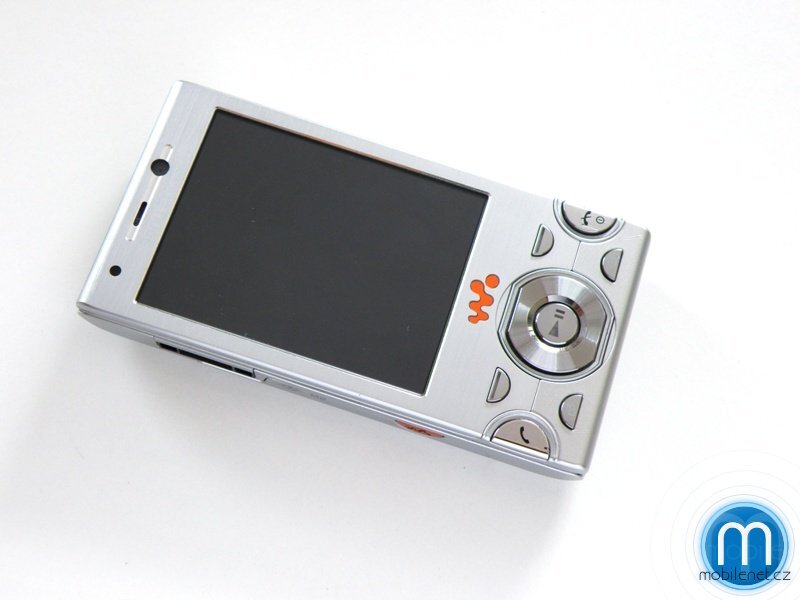 Sony Ericsson W995