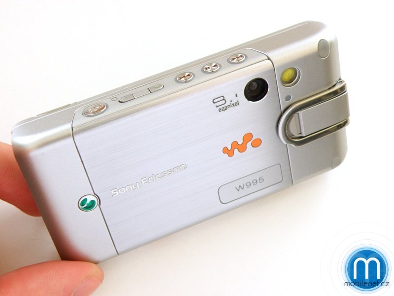 Sony Ericsson W995