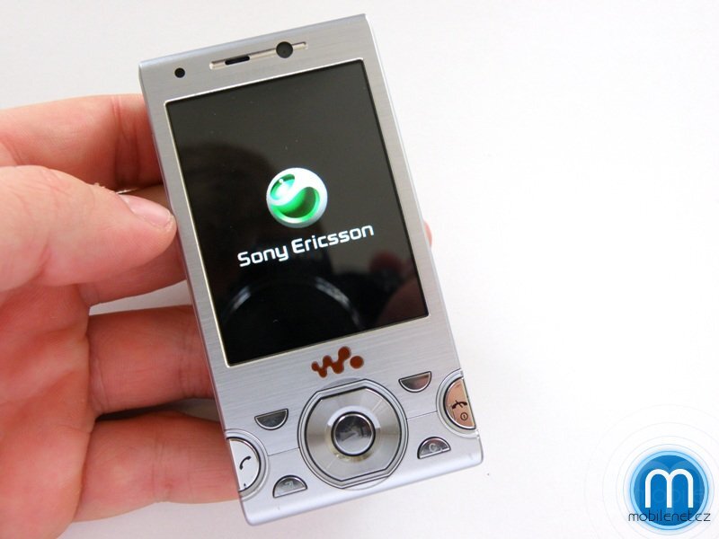 Sony Ericsson W995