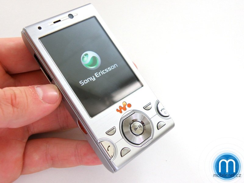 Sony Ericsson W995