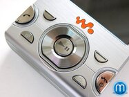 Sony Ericsson W995