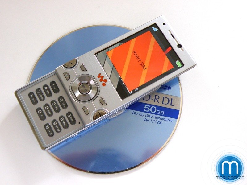 Sony Ericsson W995